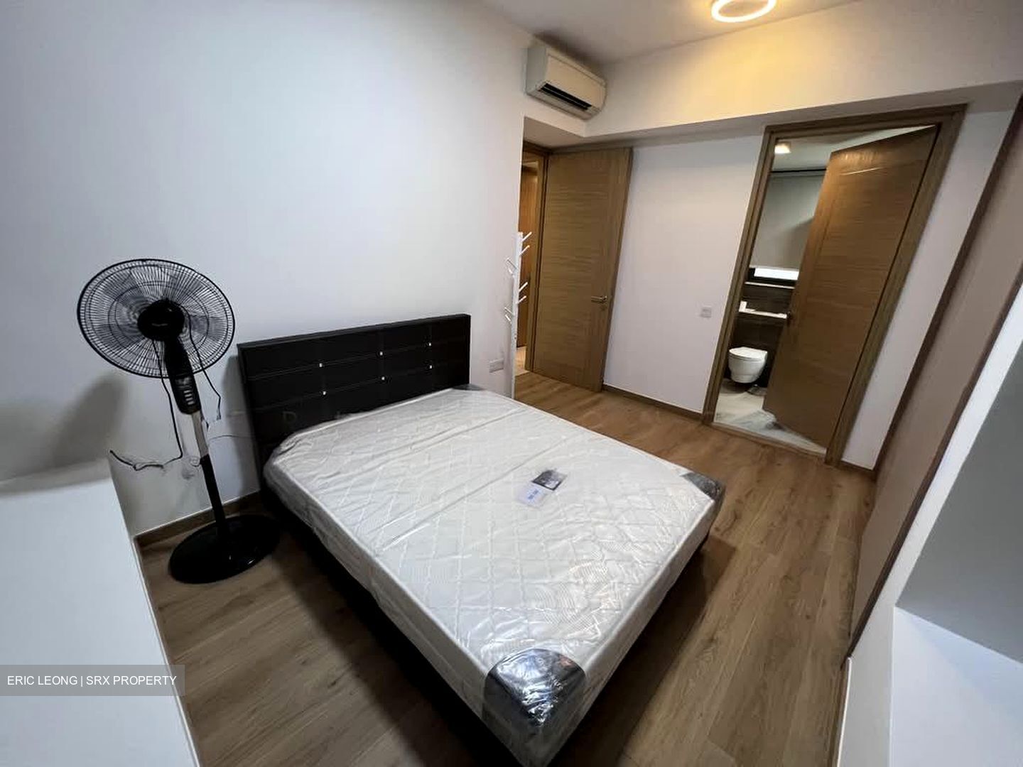 The Palette (D18), Condominium #558705681